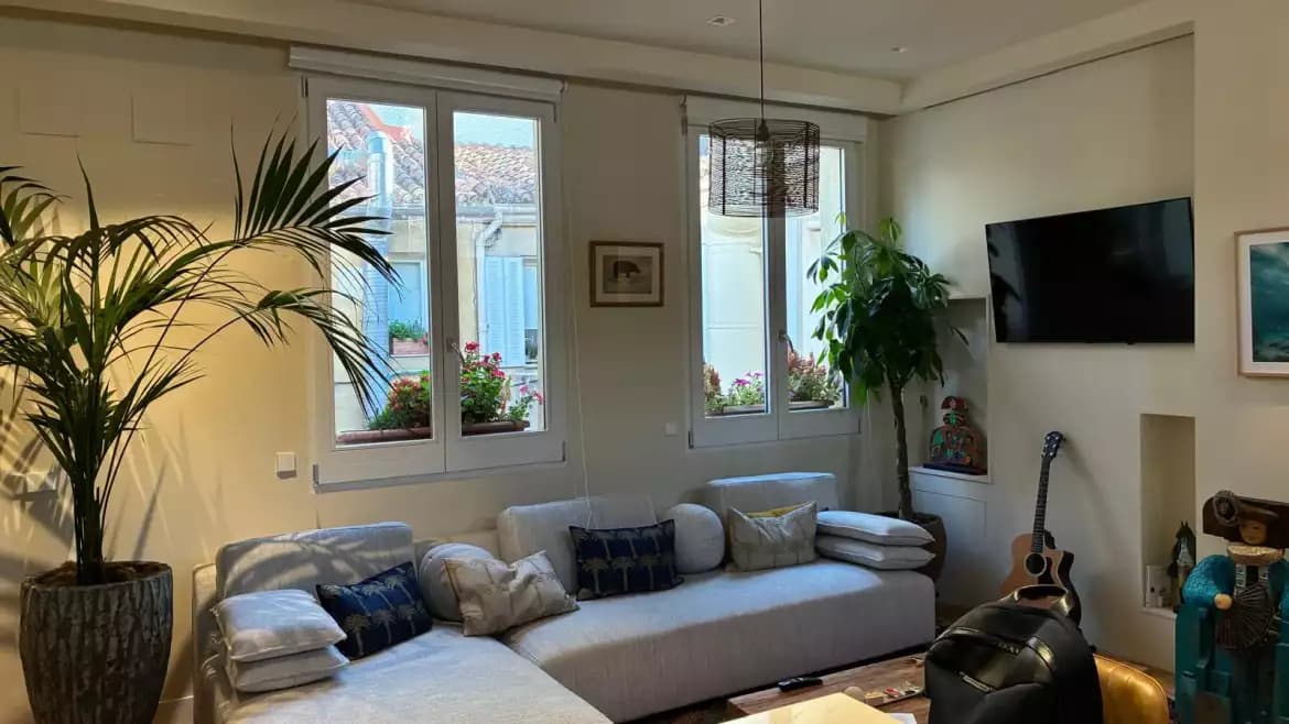 Bright living room with natural light, Madrid Salamanca residence